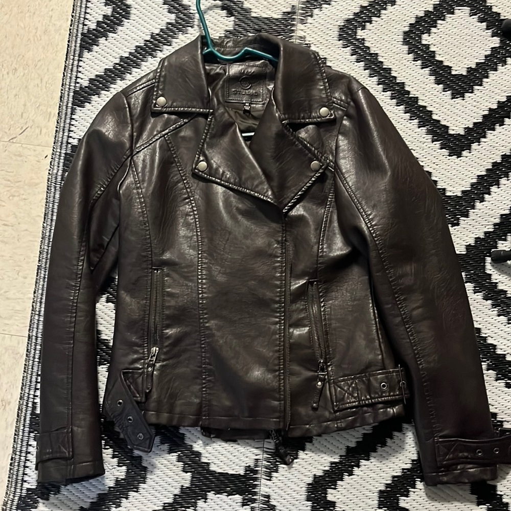Leather jacket for women